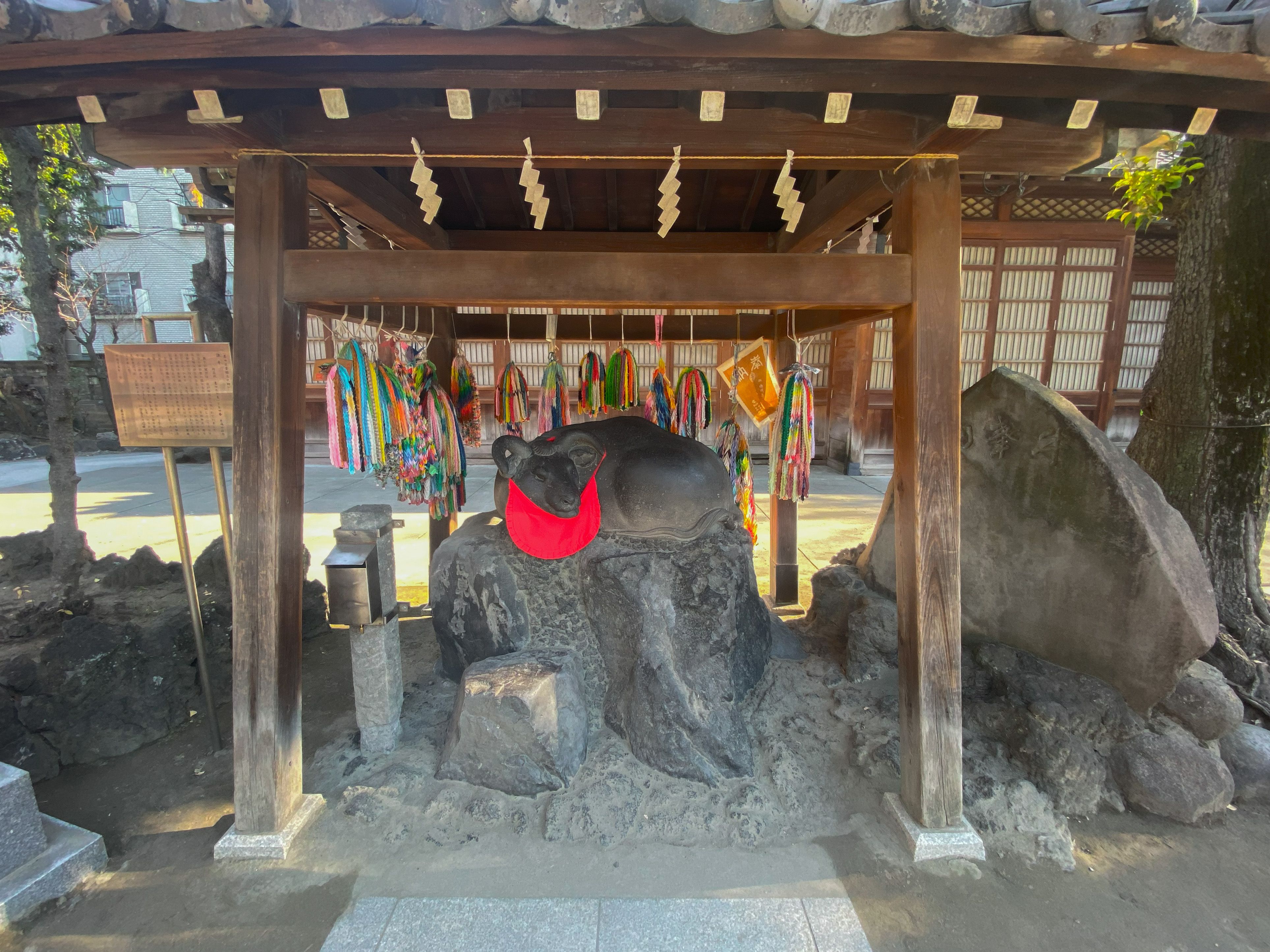 A statue at Ushijima shrine